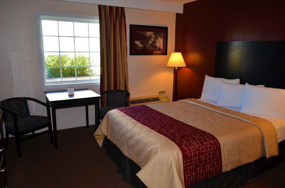 Red Roof Inn Lumberton Εξωτερικό φωτογραφία